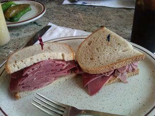 IMG00049-20110609-1220_2.jpg